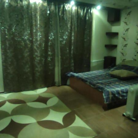 Eaa Apartment Tiraspol Exterior foto